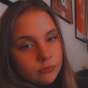 Meet your Posher, Hailey